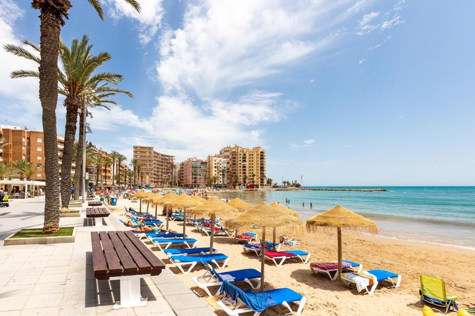Beach House Torrevieja Dış mekan fotoğraf