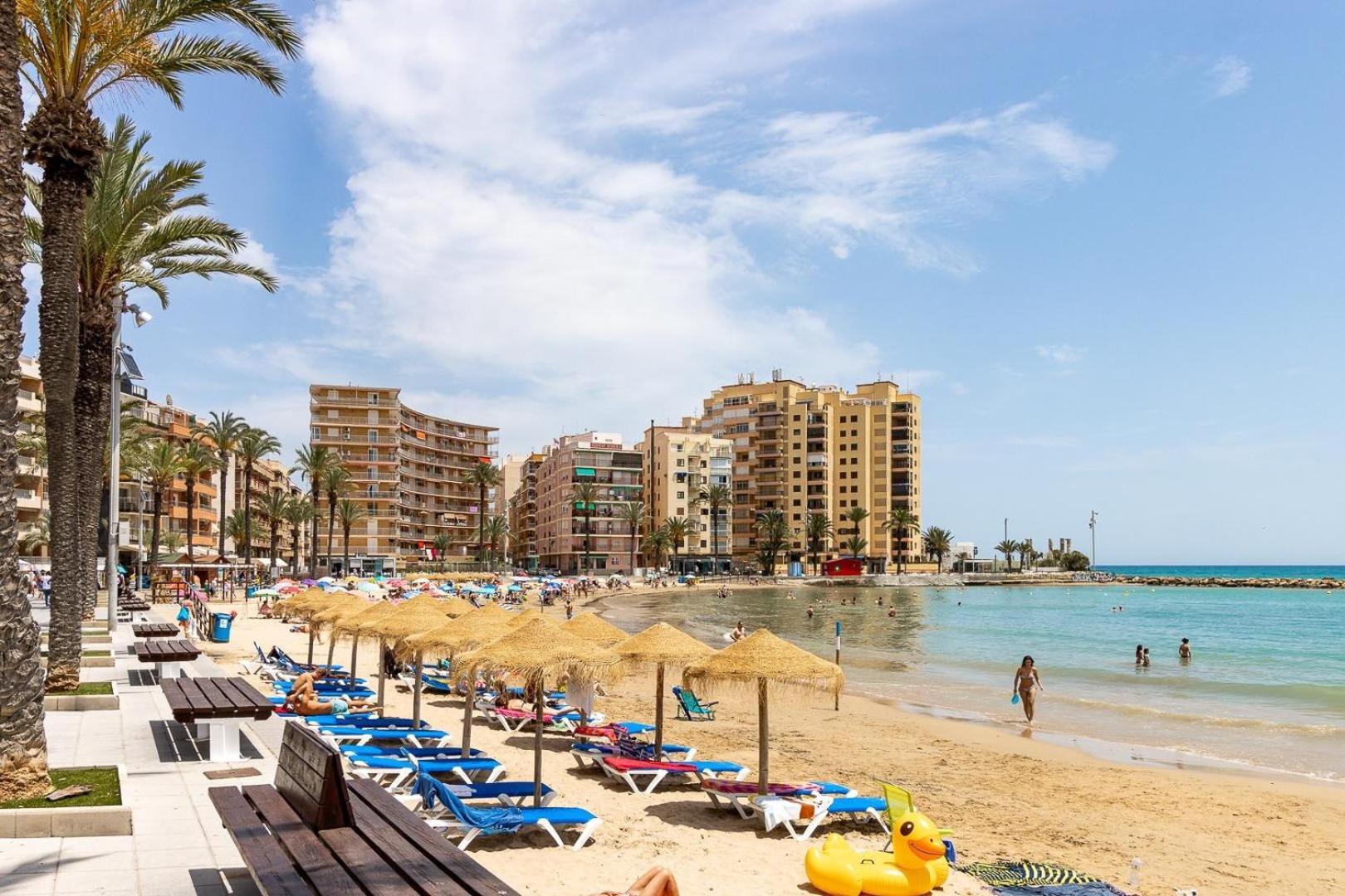 Beach House Torrevieja Dış mekan fotoğraf